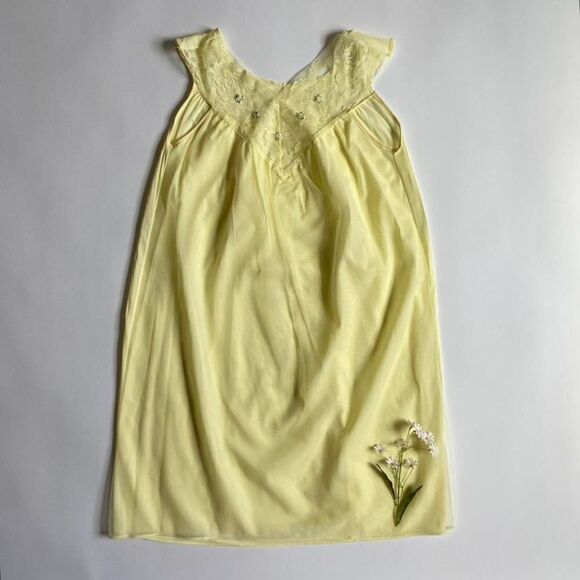 Vintage yellow floral nightie - Picture 1 of 7